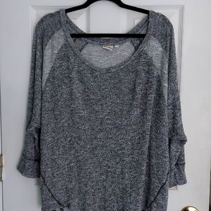 MUDD  XL Grey  lightweight sweater